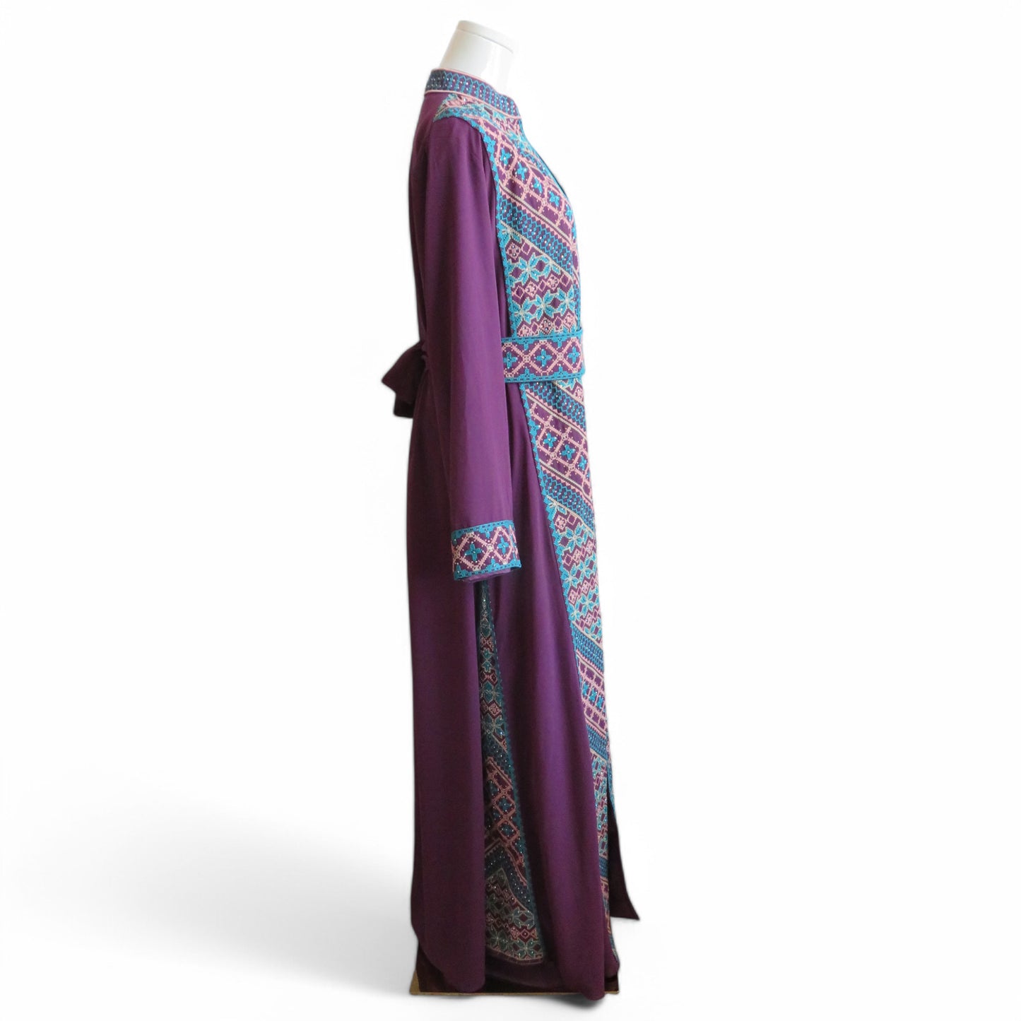 Aya Embroidery Abaya